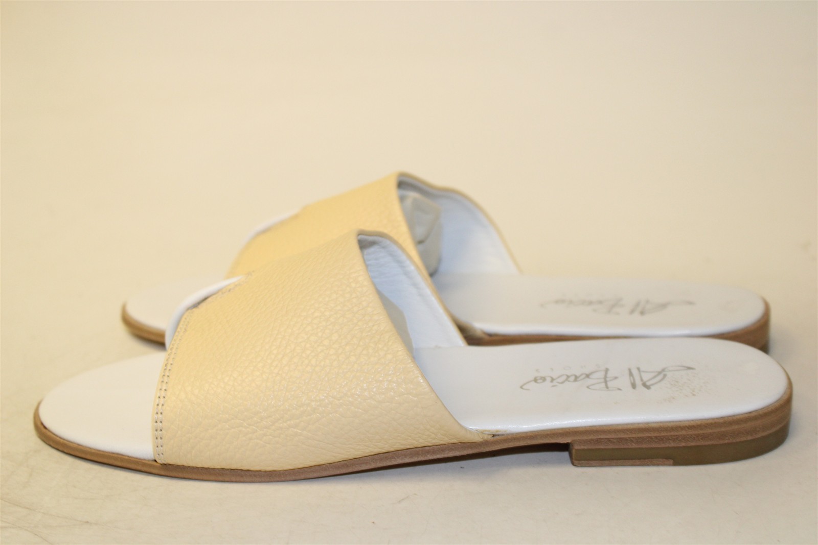 Al Bacio Buttercream Leather Toe Post Slides Italy Made Womens 9 39 Shoes D057