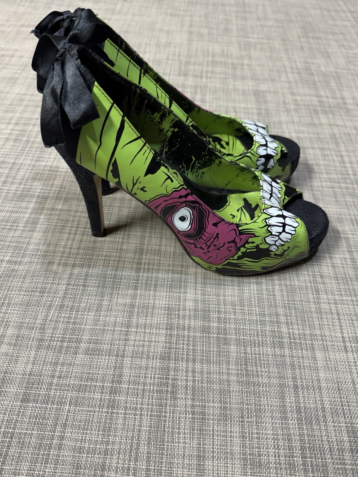 Iron Fist Damen Peep Toe Pump Zombie Green Stomper Platform Women’s US 10 Y2K