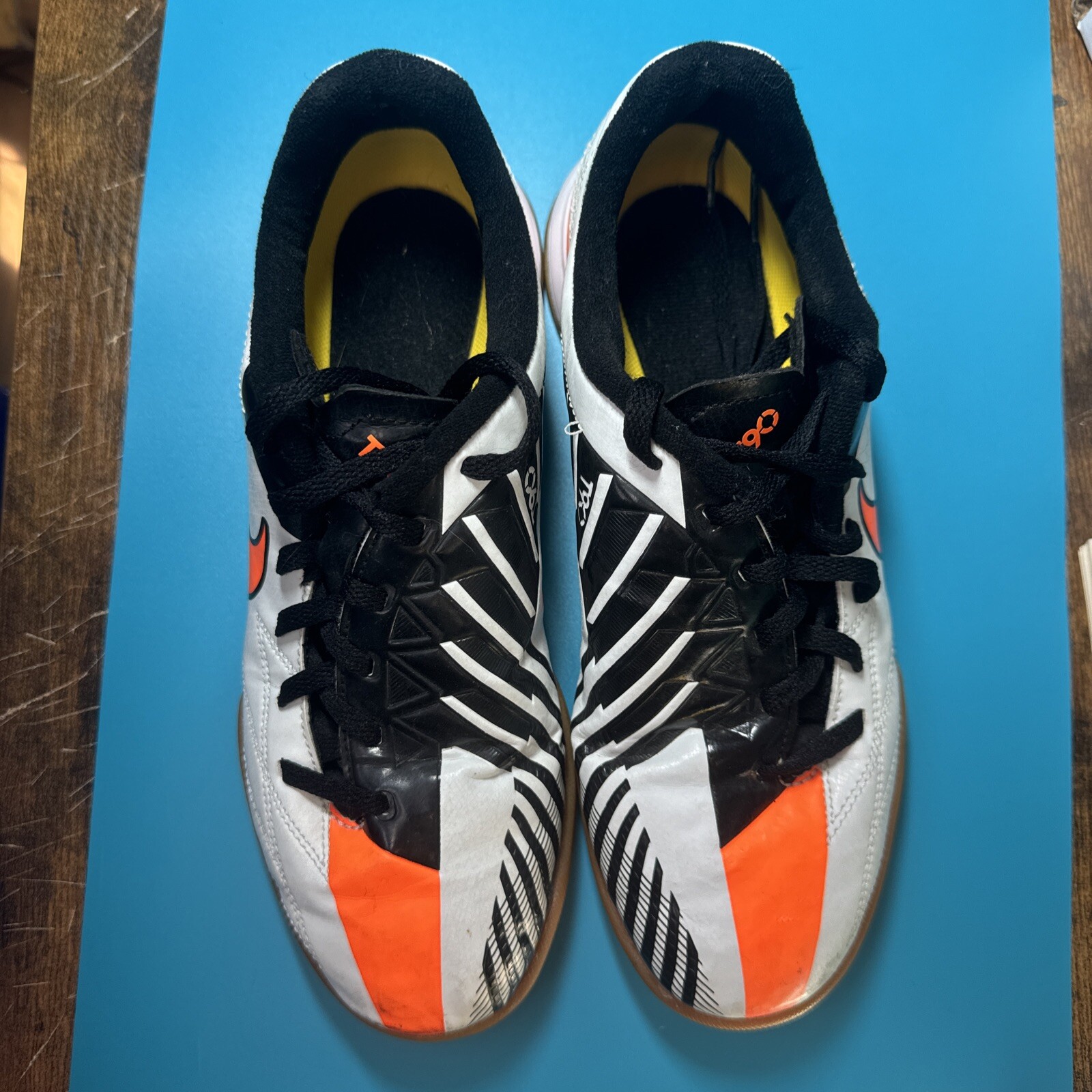 Used Pair Orange White Black Nike 5Y T90 (orange Laser?)
