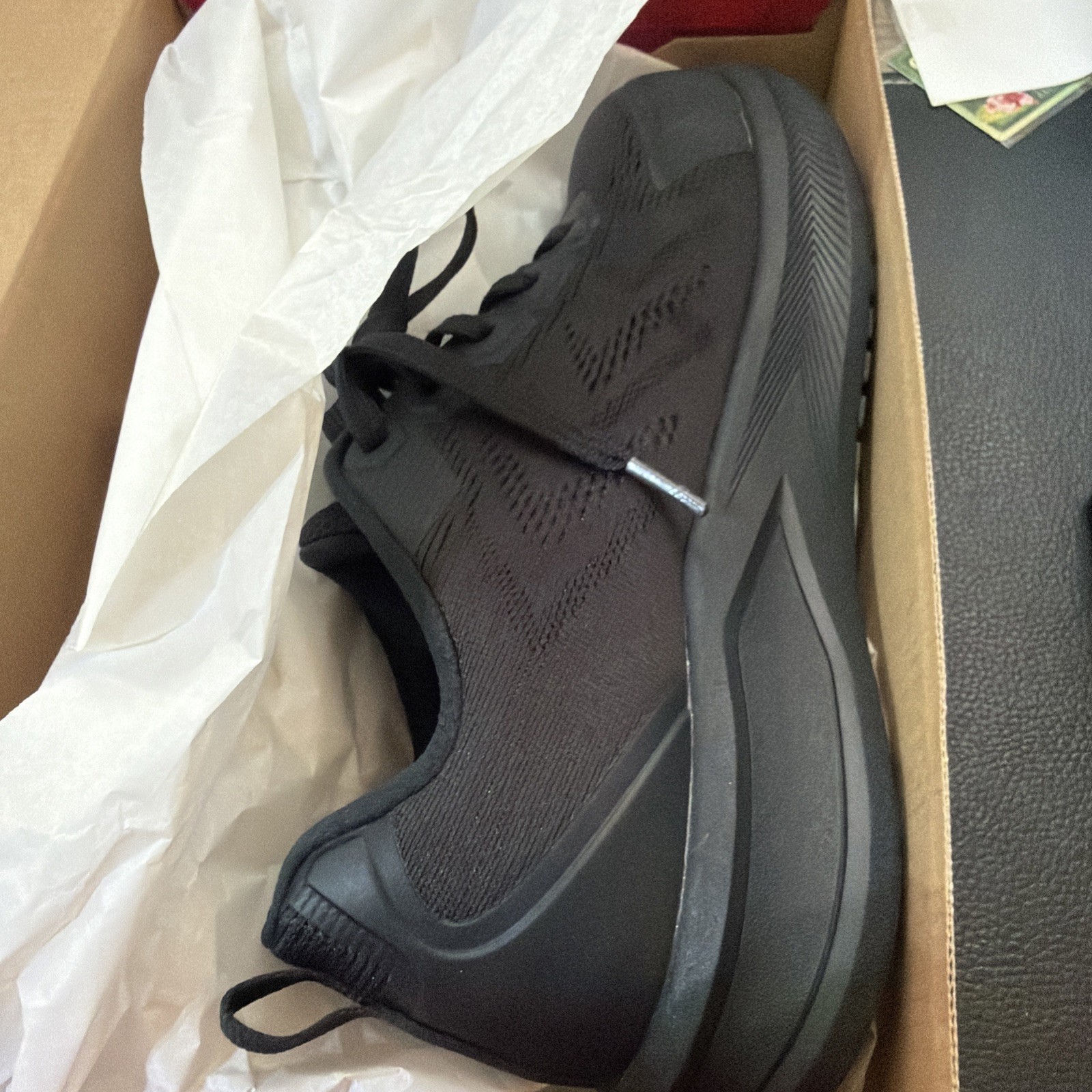 WOMEN’S SAFETY SHOES Durashocks Bolt Knit Carbonmax Black Slip Resistant SIZE 9M