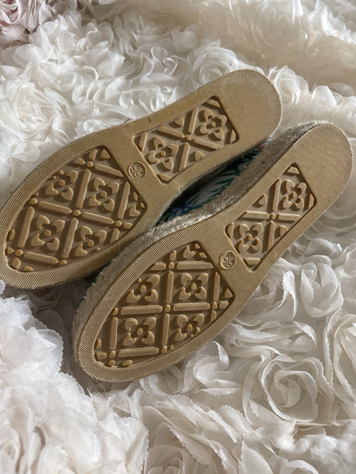 Tropical Palm Print Y2K New Without Box Women’s Size 6.5 JustFa