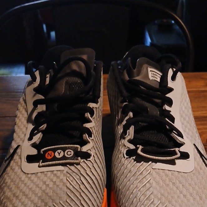 Size 8 – Nike Mens Zoom Vapor 11 Hc tennis Silver Orange