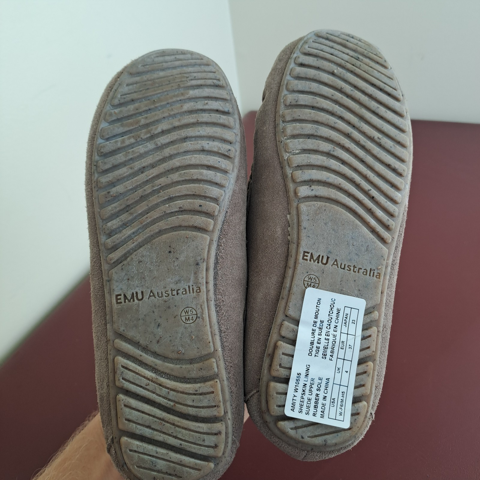 EMU Australia Amity Mocassin Slippers Women 6 Men 5 Taupe Sheepskin Cozy Unisex