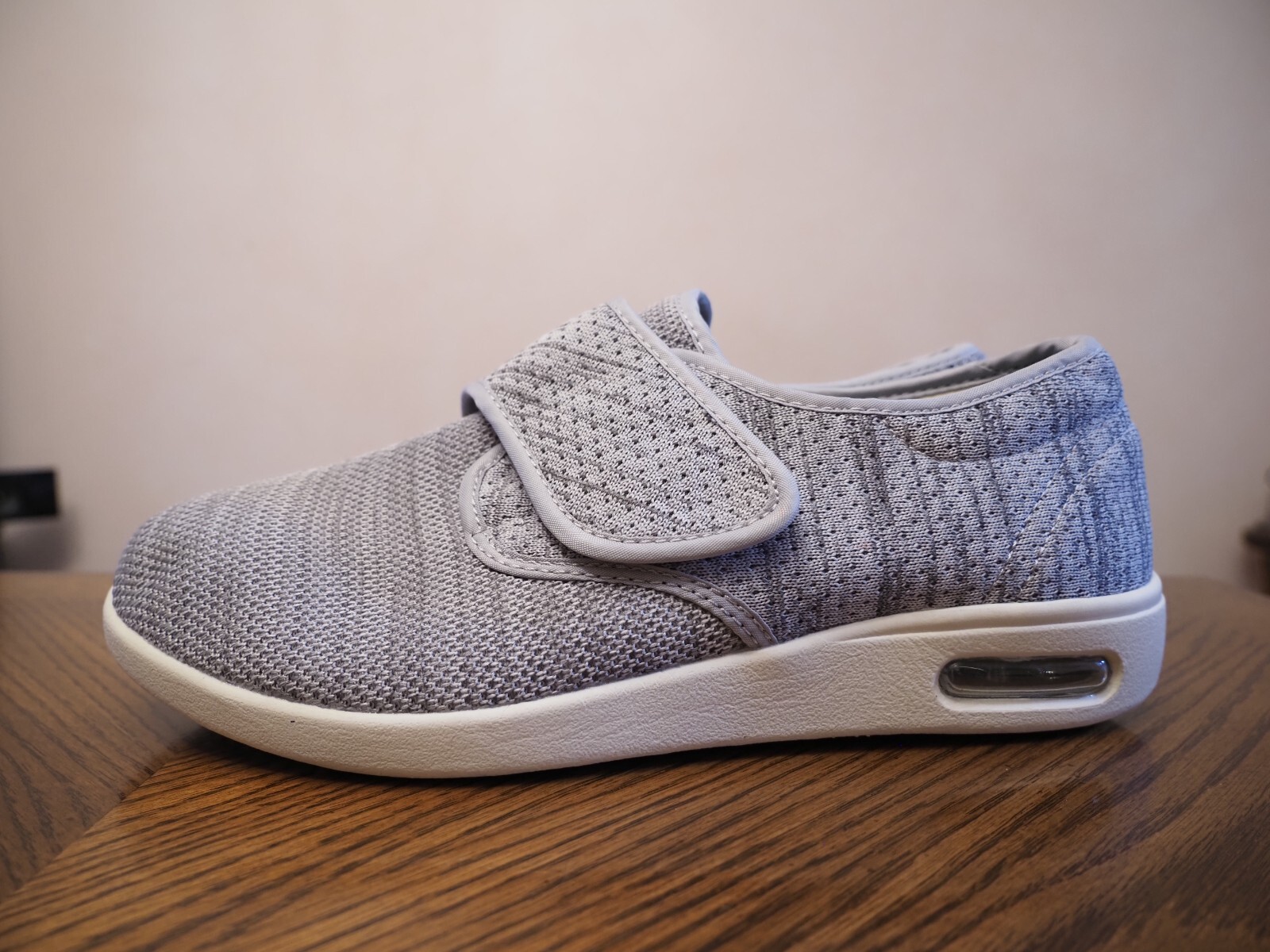 New YOUYUN Memory Foam Technology Gray Mesh Diabetic Unisex Shoes Size M-9 /W-10