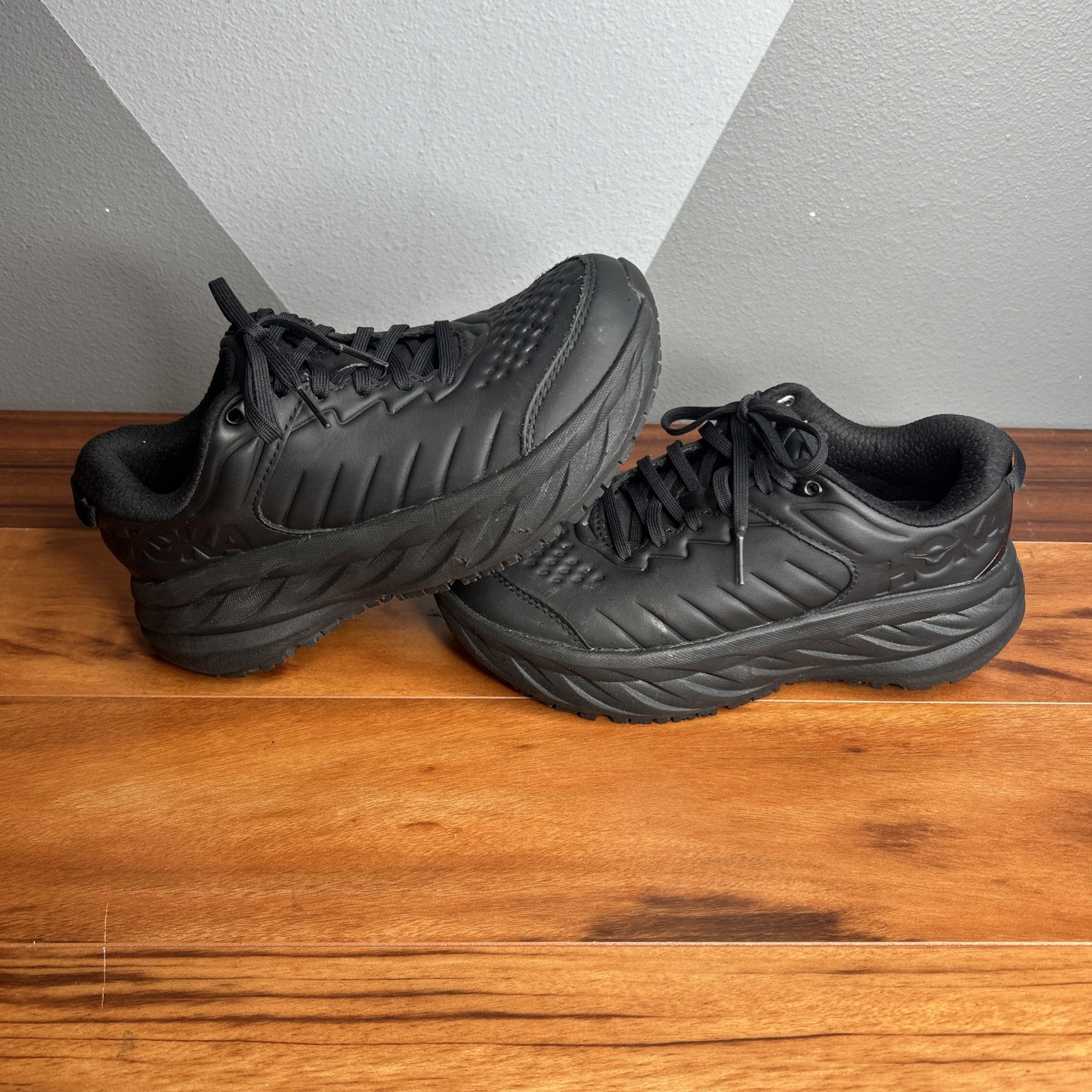 Hoka One One Bondi SR Womens 7.5 Black Leather Slip Resistant Work Shoes