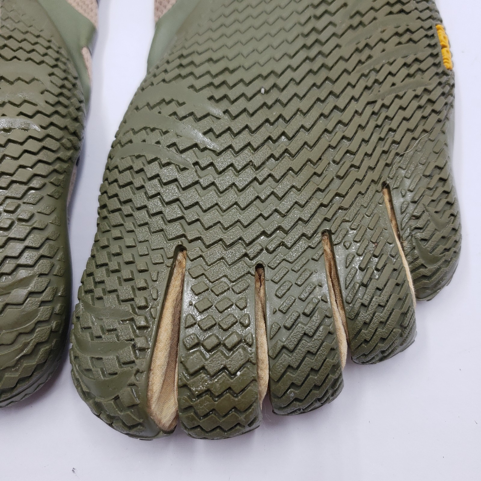 Vibram FiveFingers Shoes Womens 40 US 8.5 9 Green Khaki Barefoot Minimalist Run