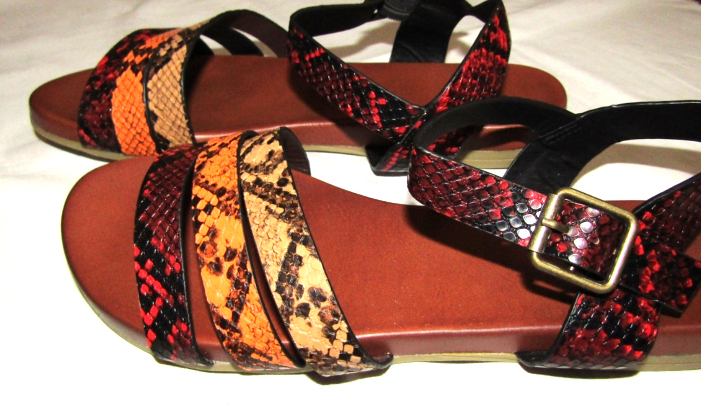 Mia Snakeskin Print Genelle Sandals Size 8 Red Orange Multicolor Ankle Strap
