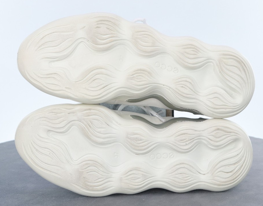 ECCO Elo Athletic $150 Women’s Sneakers Shoes Size EU 37 US 6-6.5 Leather White
