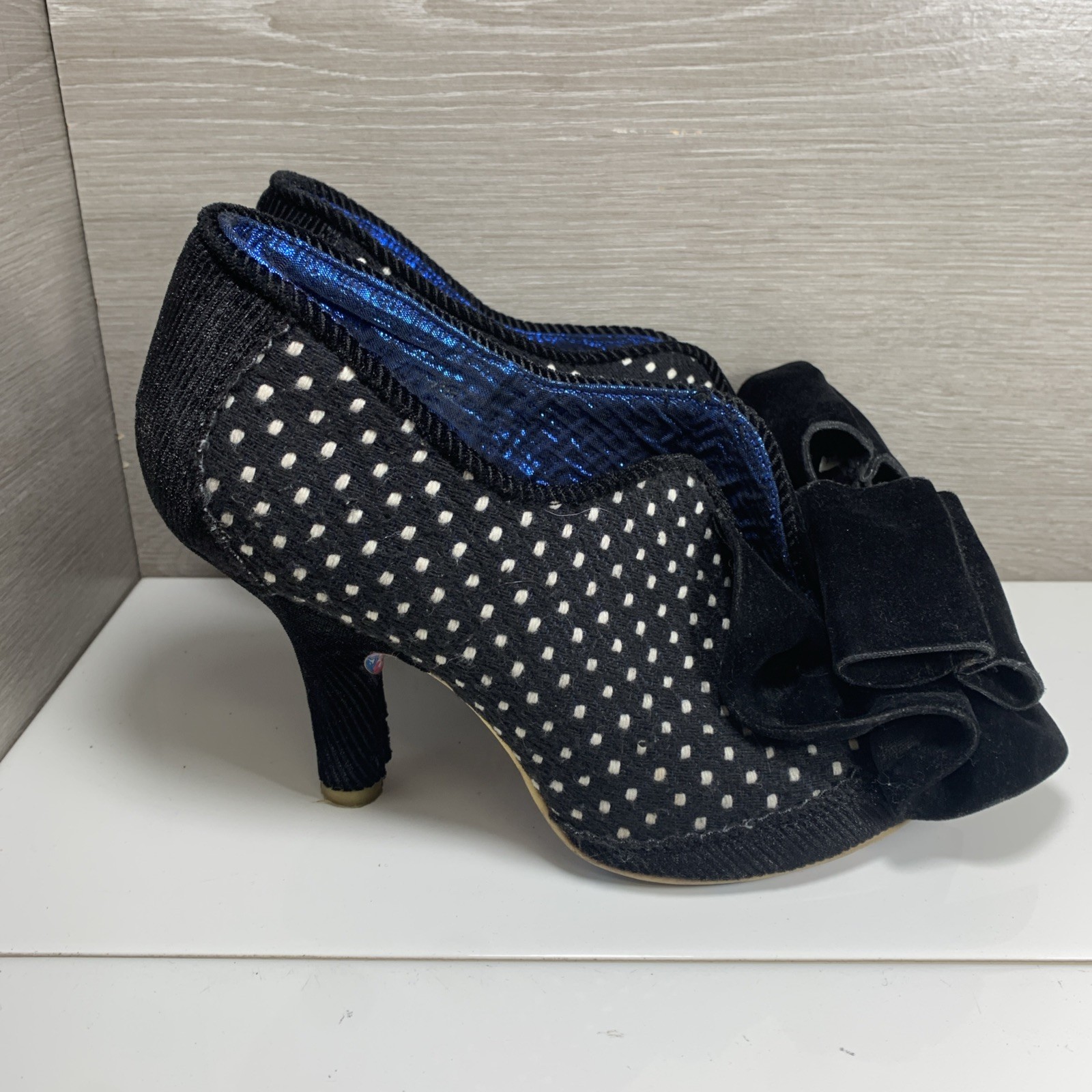 Irregular Choice ICONIC Polka Dot SZ 39 US 8 Booties Black Bow