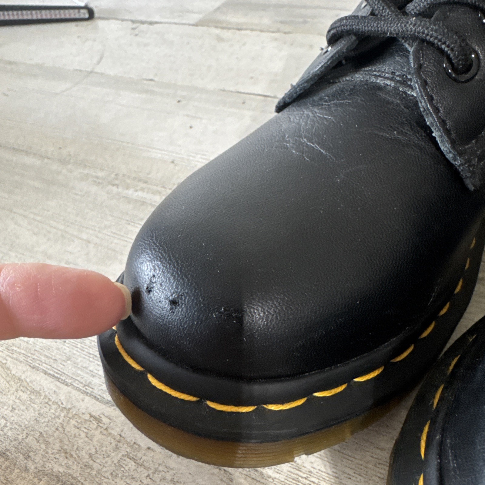 Dr. Martens Pascal 1460 Virginia Leather Boots for Women, Size US 7 – Black -…