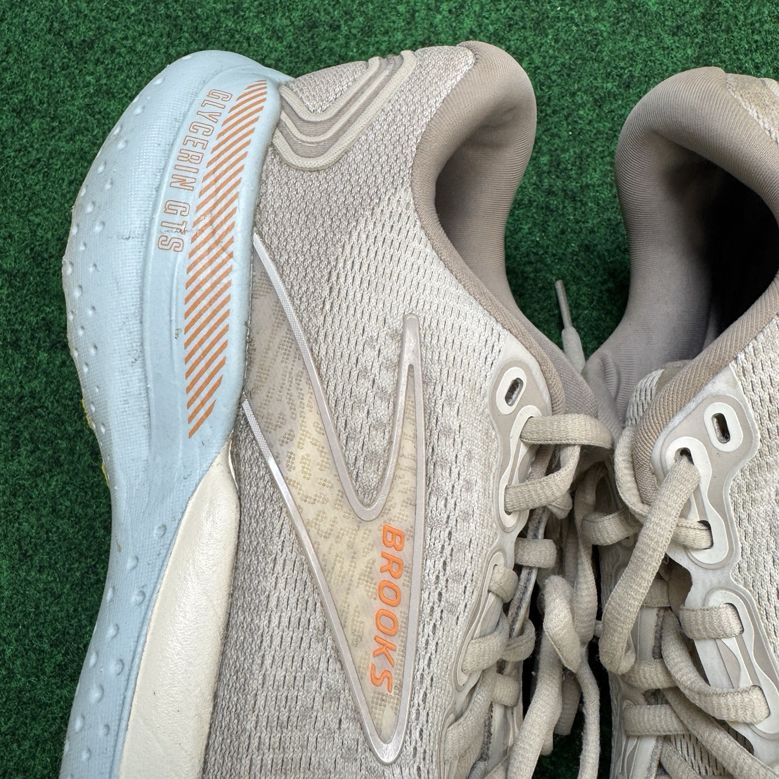 Brooks Glycerin GTS 21 Womens Size 9 Medium B Coconut Aqua Autumn Sneakers