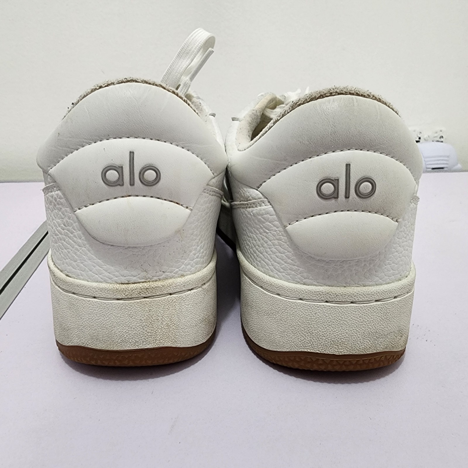 Alo Yoga Recovery Mode Sneakers White A0685U Womens 11.5 Mens 10 Vegan Leather