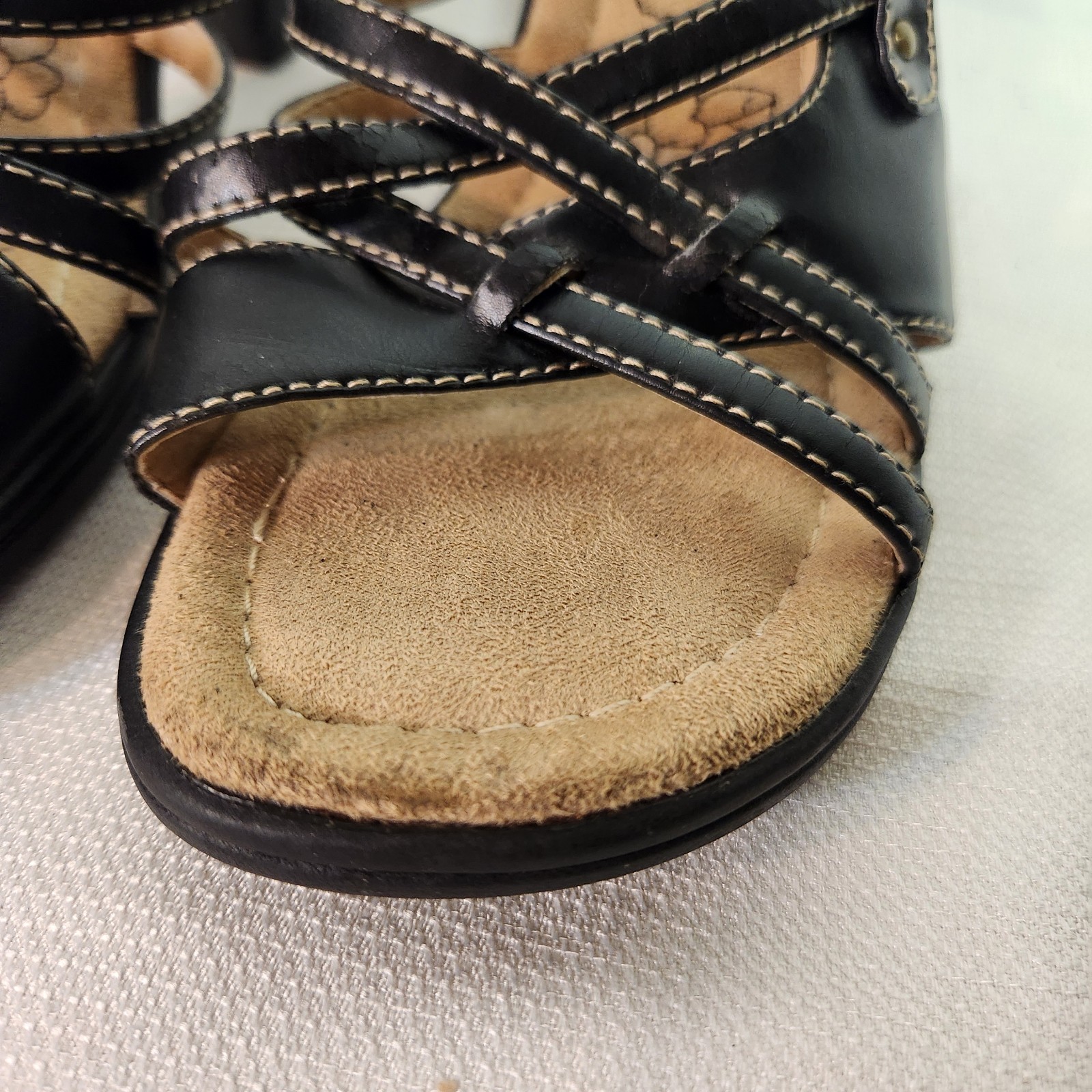 VTG 90s Y2K Mudd Piney Black Faux Vegan Leather Strappy Heel Sandals 6.5