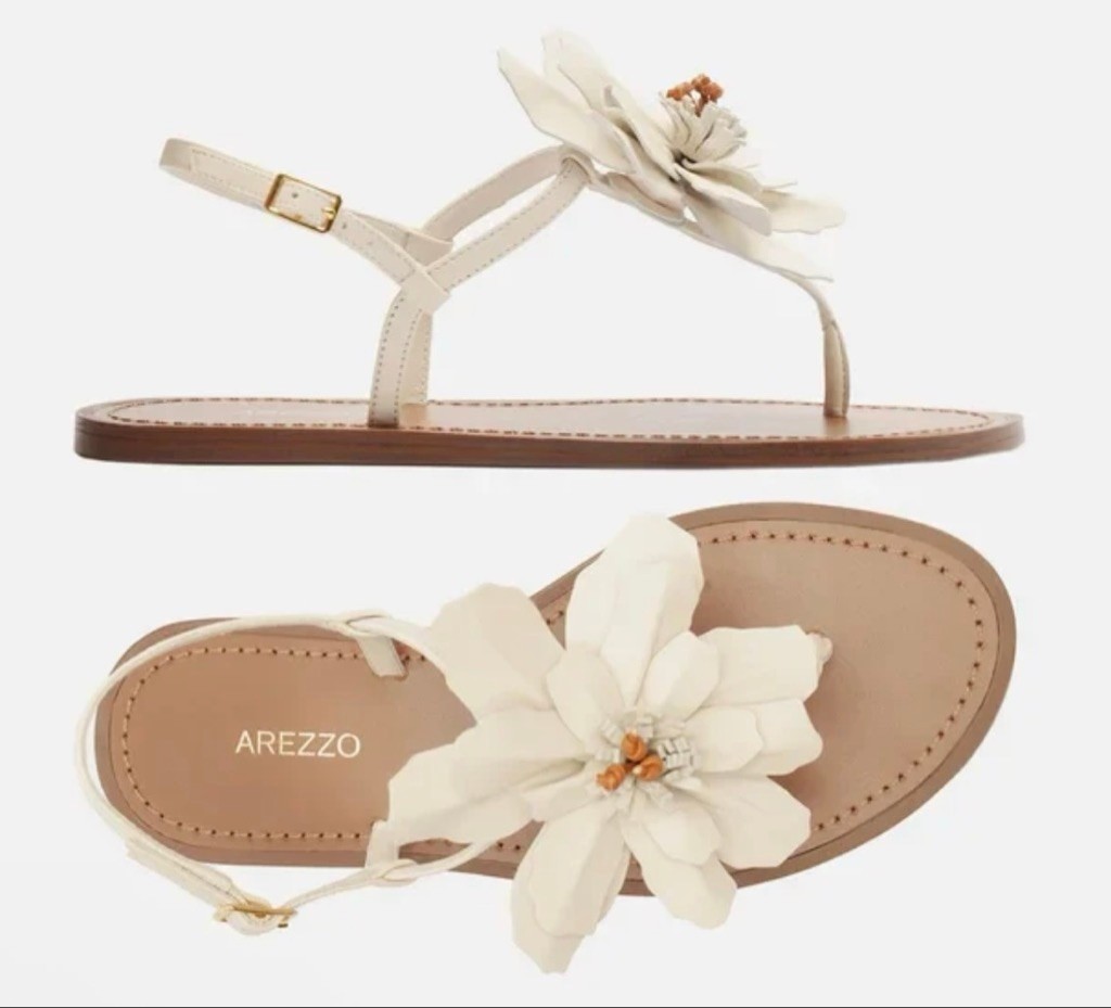 NWT AREZZO Daisy Leather Flat Sandals Size 9 White Brown Sold Out!