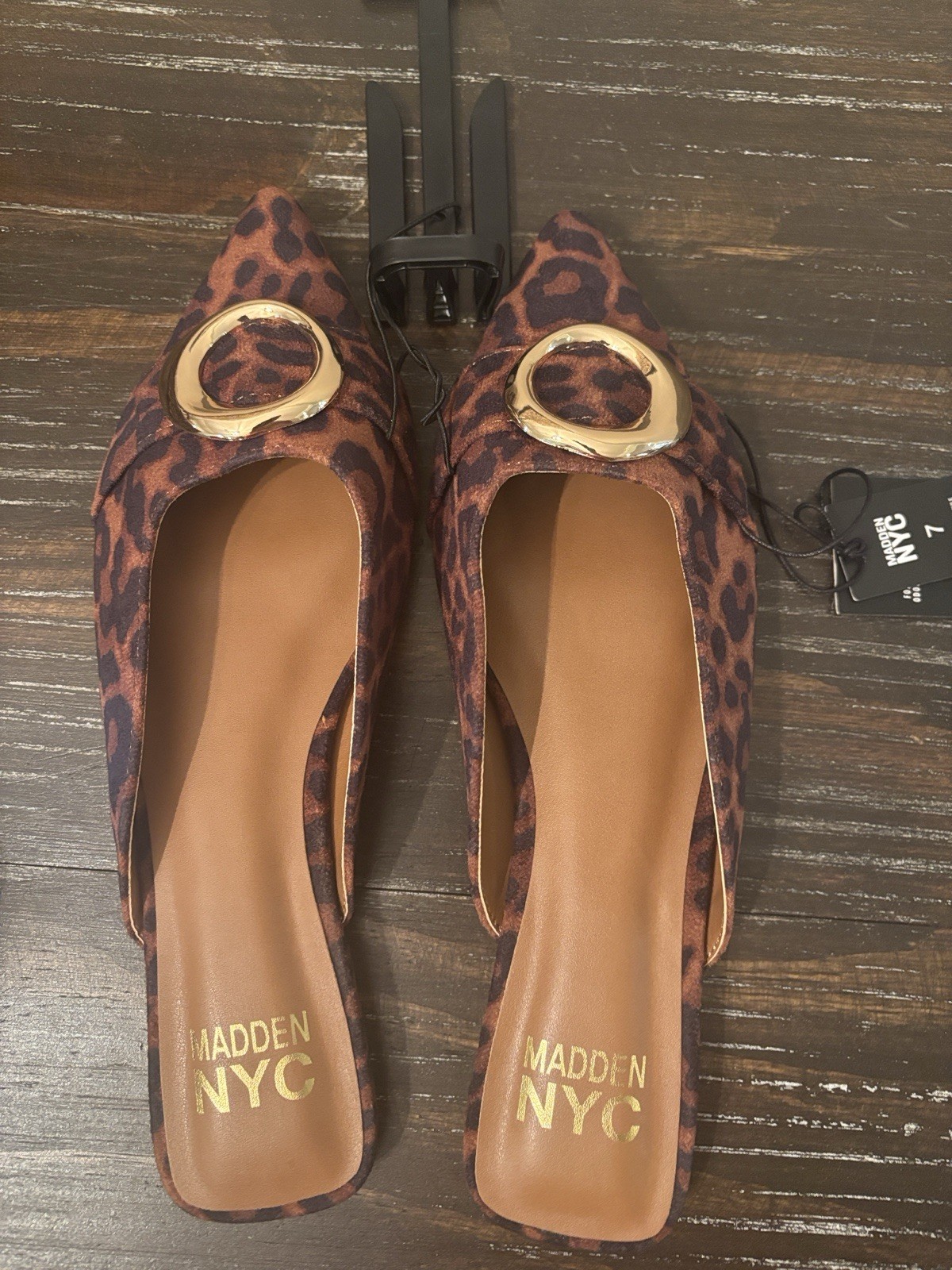 Madden NYC Mule Flats Womens 7 Leopard Print Animal Pointed Toe Gold Buckle NEW