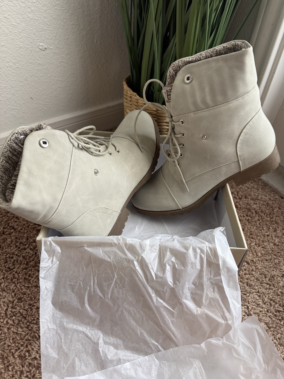 Jessica Cline Women’s Ivory Lace-Up Ankle Bootie Knit Cuff Comfort 9.5M