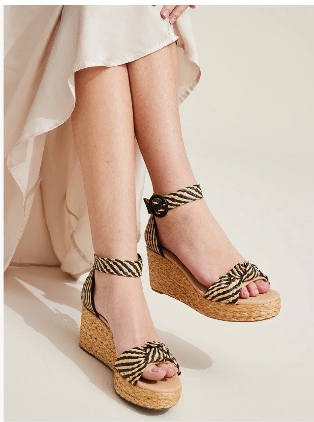 On 34th Women’s Nihari Knot Wedge Sandals nwt