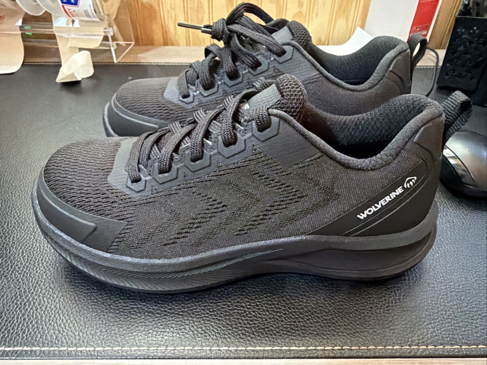 WOMEN’S SAFETY SHOES Durashocks Bolt Knit Carbonmax Black Slip Resistant SIZE 9M