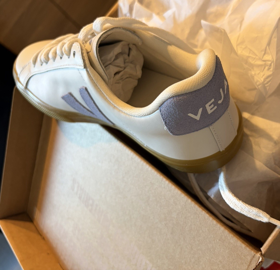 *Brand New In Box VEJA Esplar Sneakers Leather White Purple US 7 EU 38*FREE SHIP