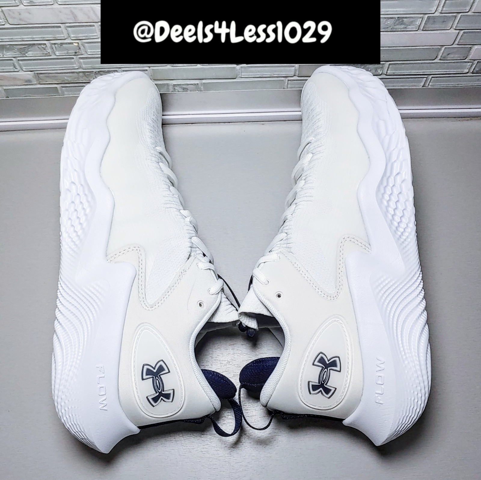 Under Armour Flow Ace Volleyball Womens Size 11.5/Mens 10 White Navy 3027084-101