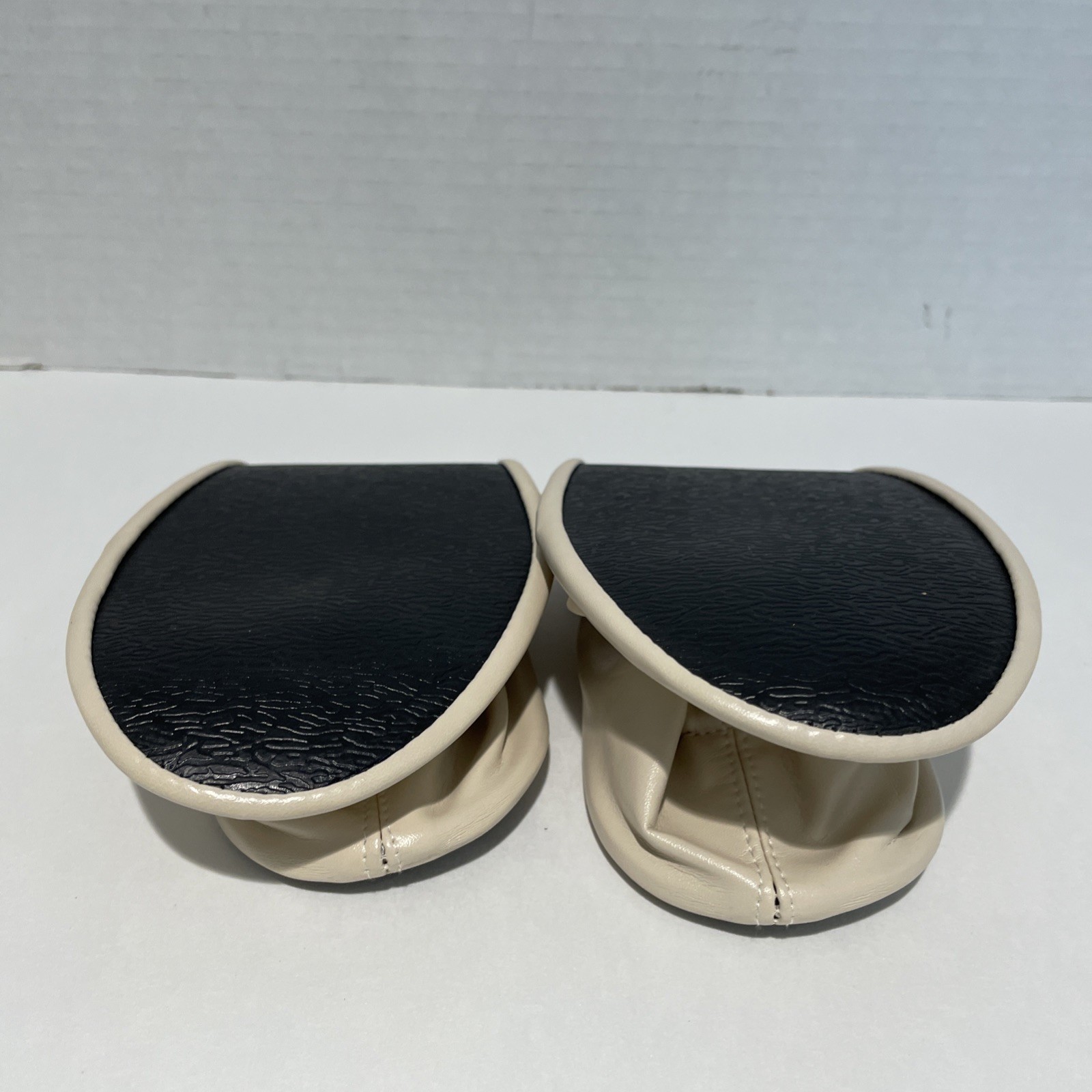 CINDEROLLIES Foldable Ballet Slippers Ivory Size M 7-8 Party Guest Travel NEW