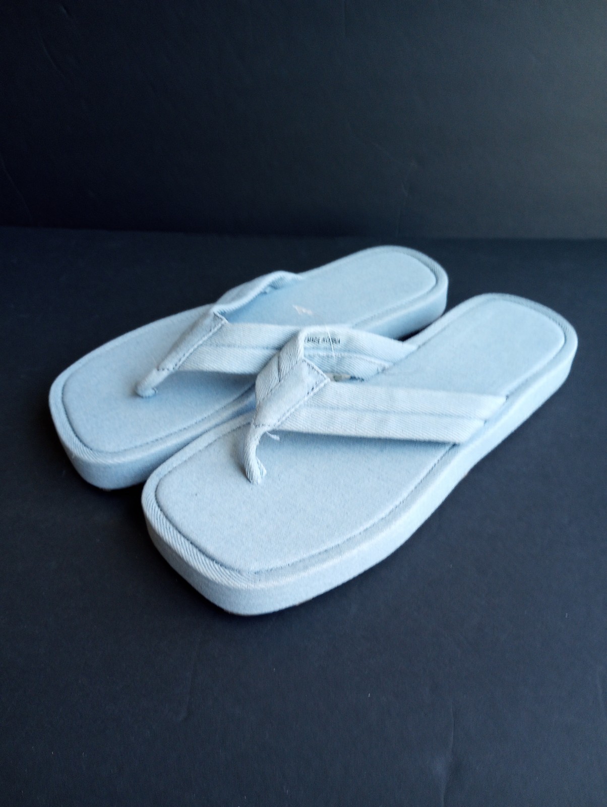 NWT Aerie Square Toe Flip Flop Denim Size 7