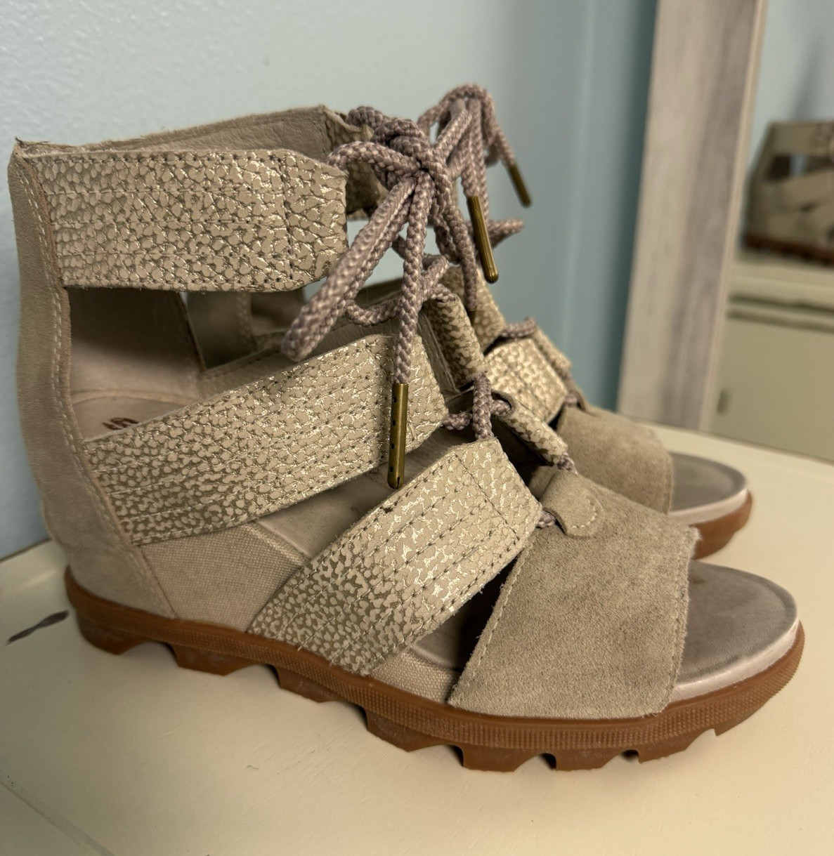 SOREL Women’s Beige Suede Strappy Lace-Up Flat Sandals Casual Travel US 7