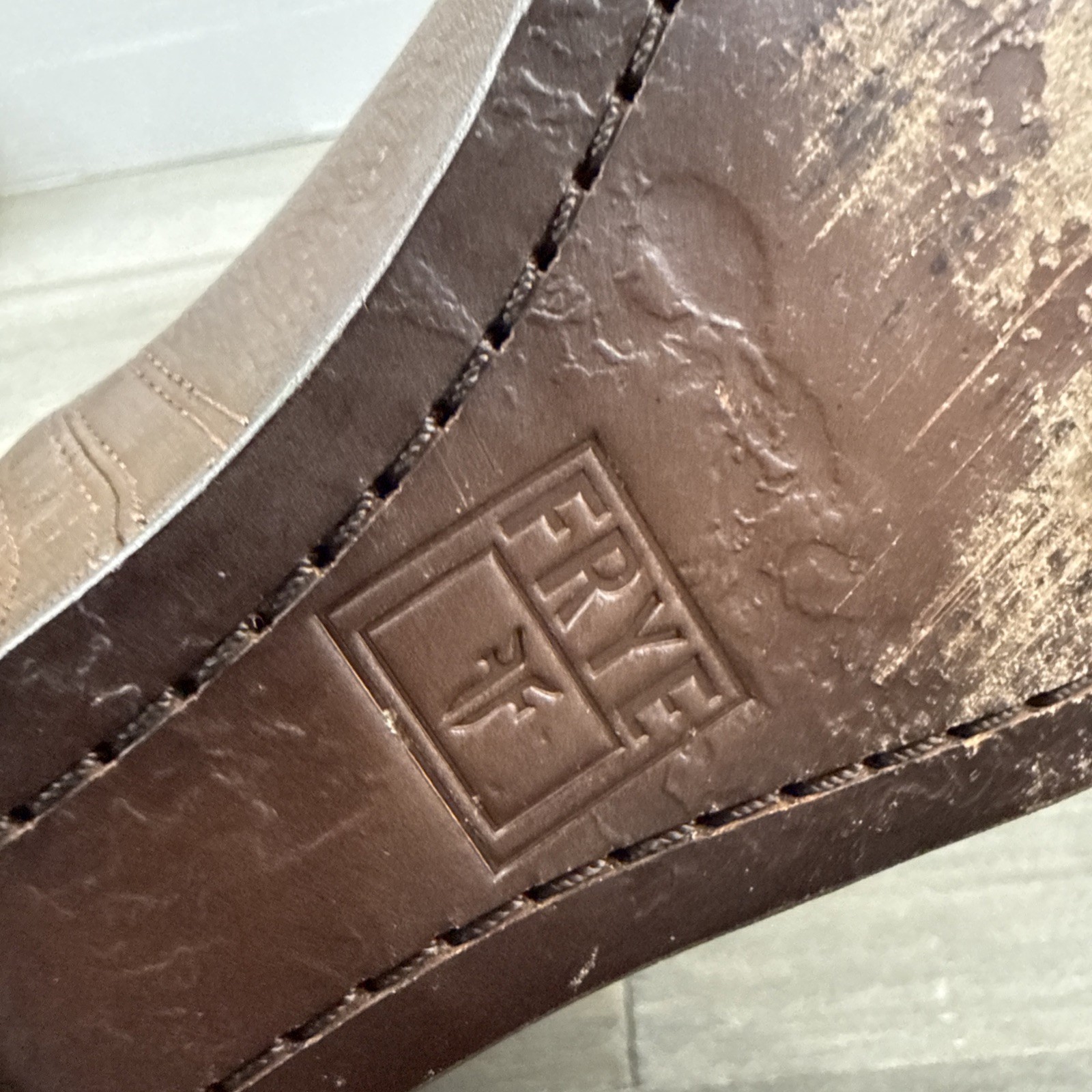 Frye Carson Covered Wedge Ankle Bootie Boots Zip Cognac Brown Leather 8.5 M