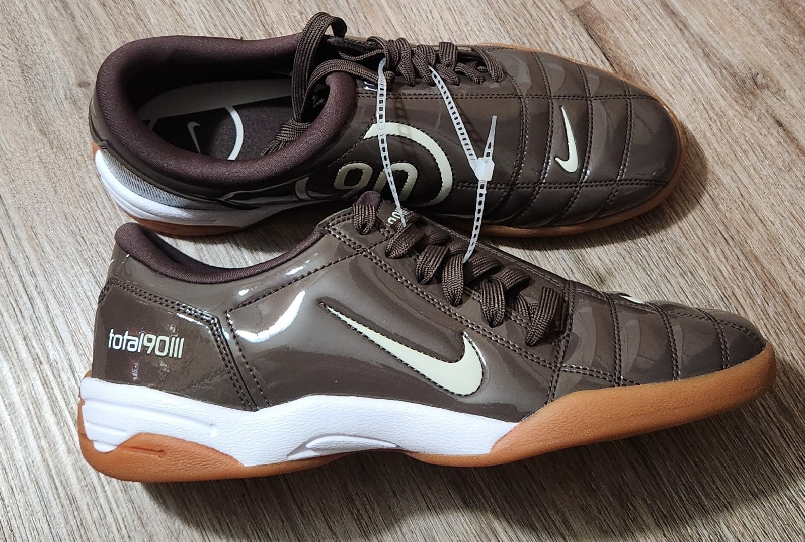 Nike Total 90 Baroque Brown White Light Bone IB5666-202 Women’s Sz 10 Rare NBY