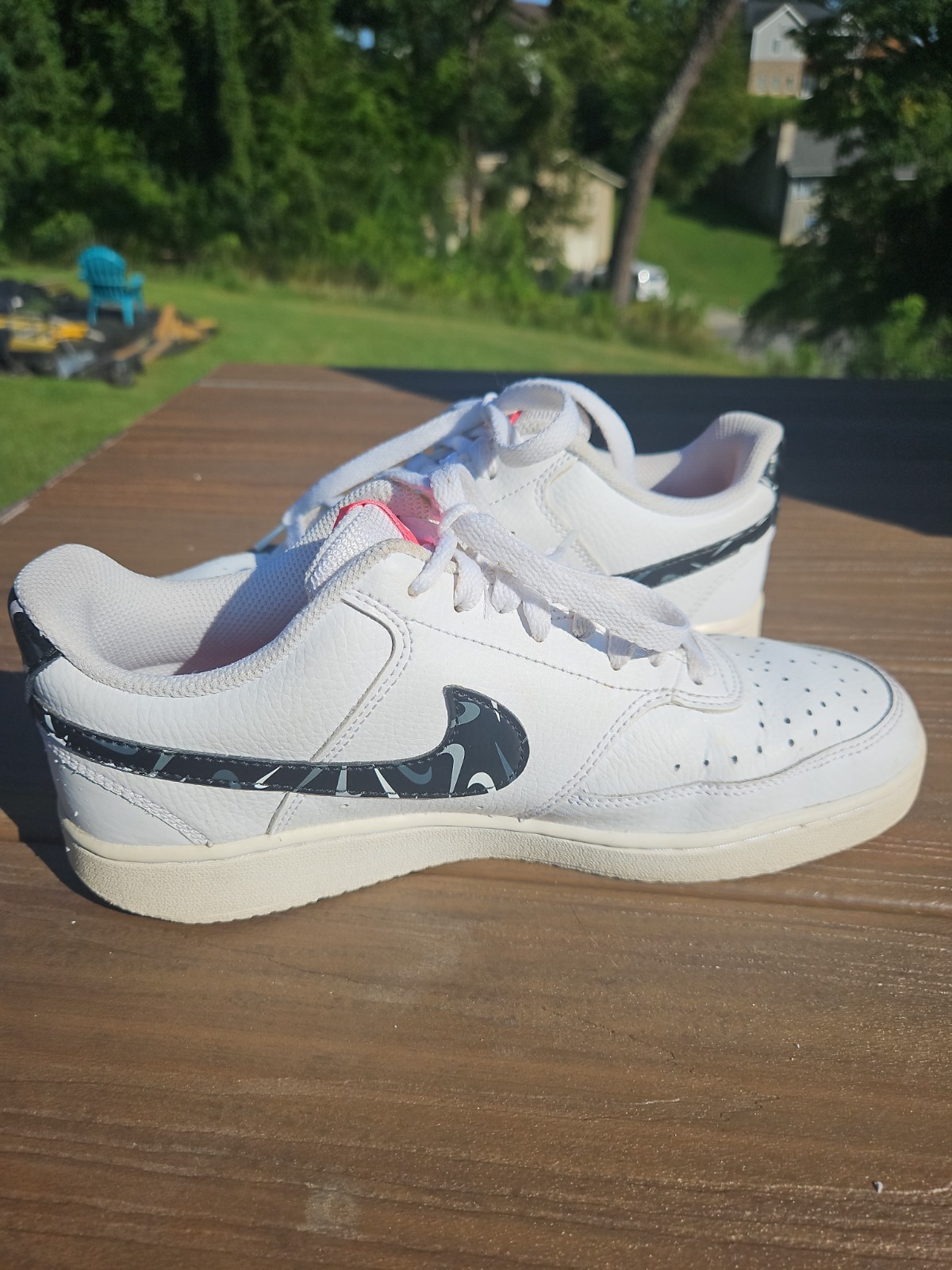 Nike Court Vision Low DM8079-100 Womens 8.5 White Pink Black Sneakers