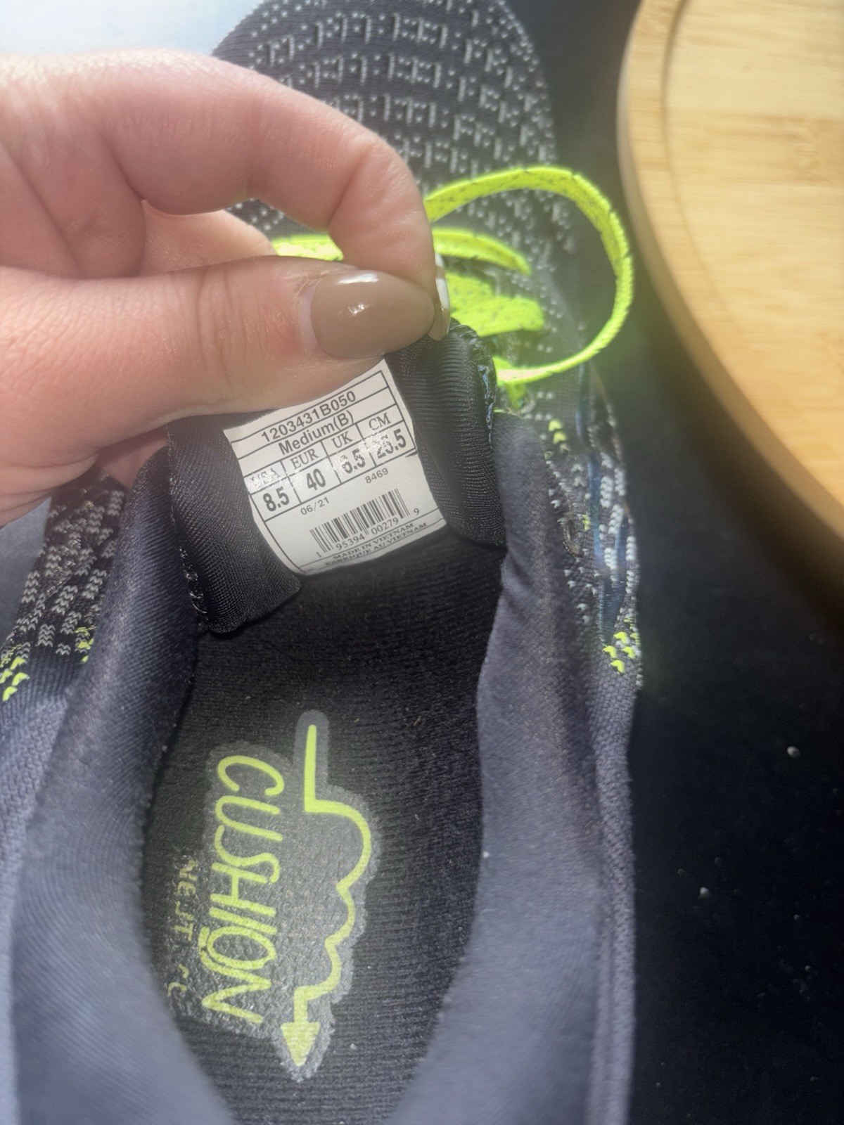 Brooks Glycerin Size 8.5 Women / GTS 19 Black/Metallic/yellow