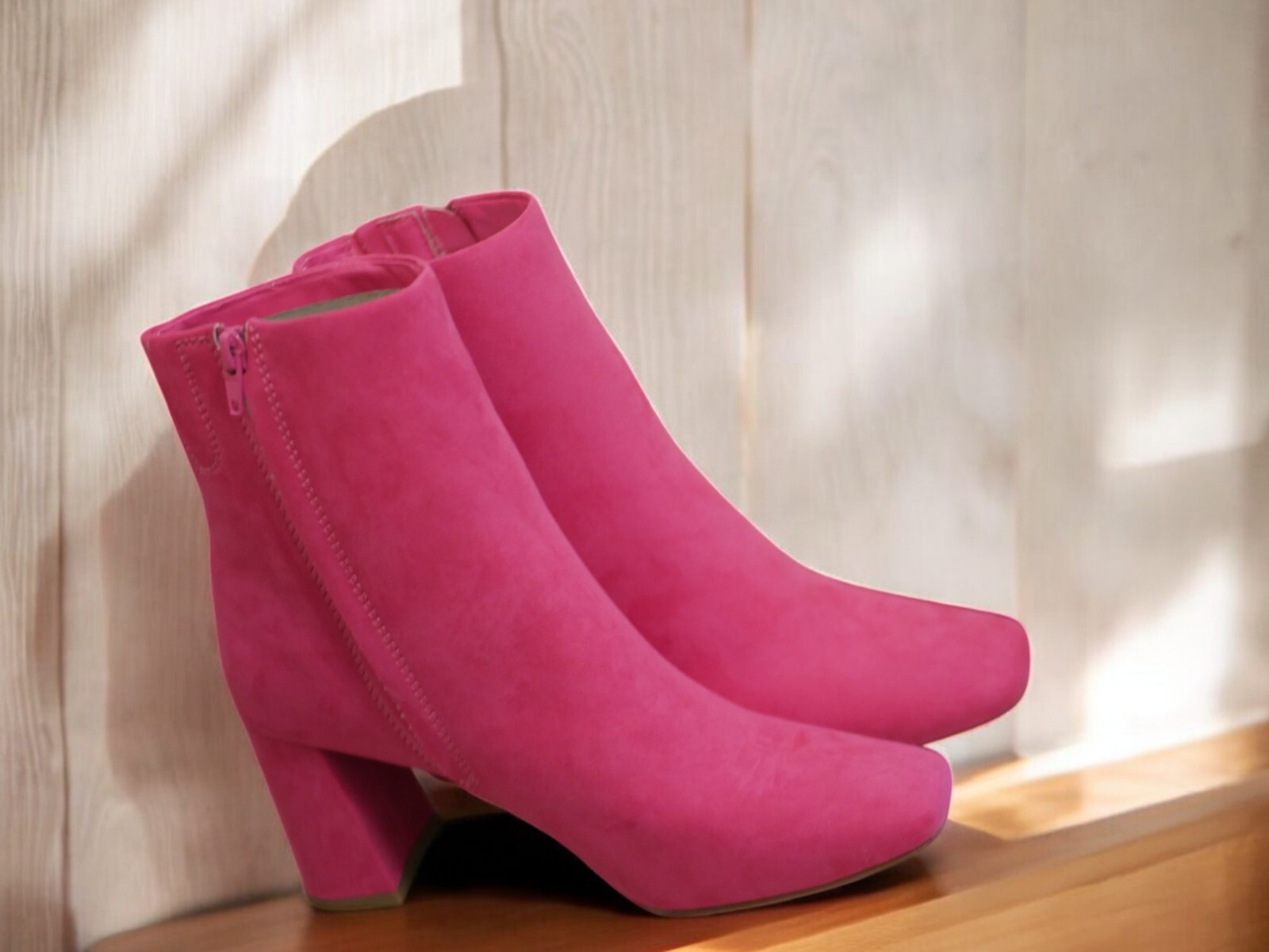 NEW JORYA WOMEN’S FASHION ANKLE BOOT FUCHSIA PINK ZIPPER SUEDE SIZE 8.5