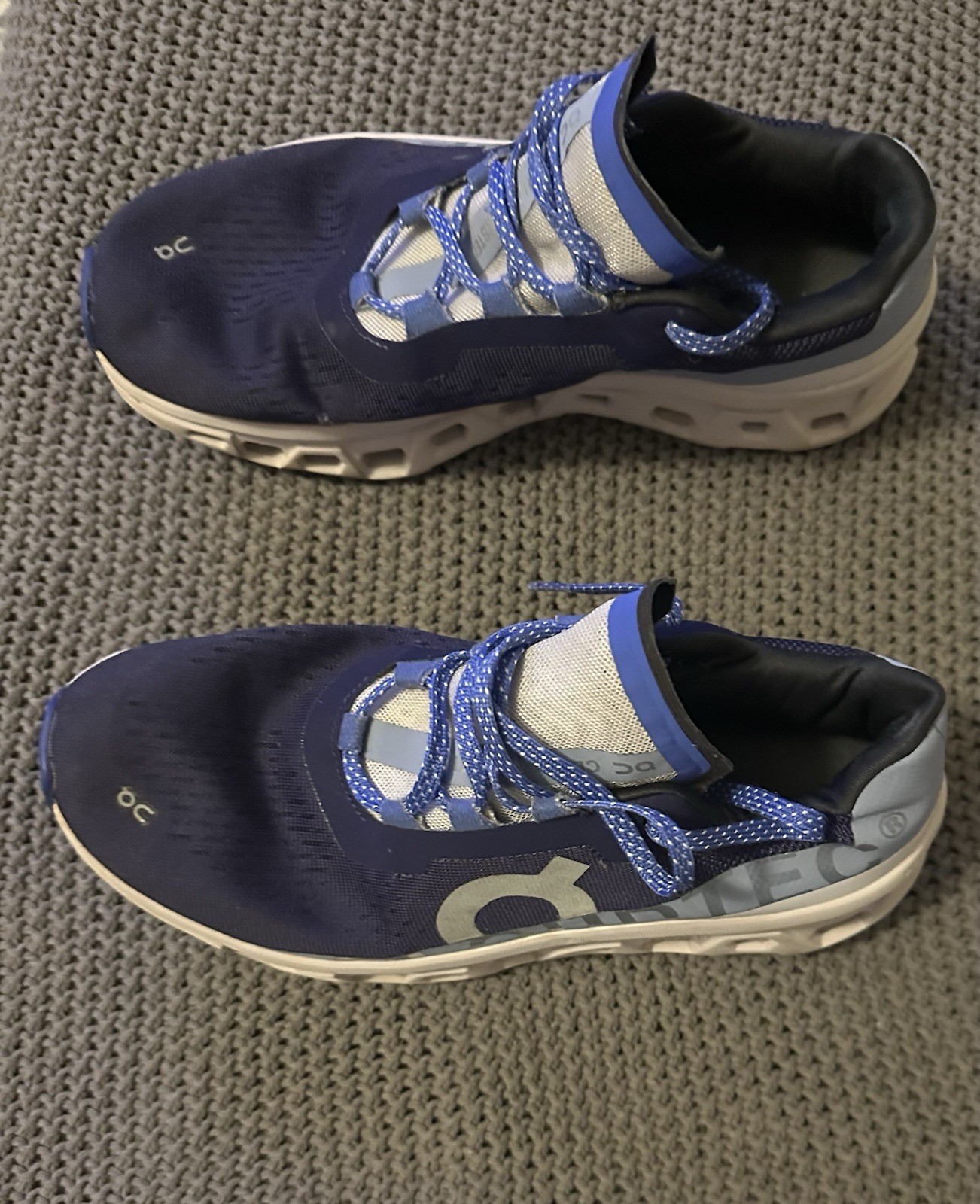 On Clouds Athletic Sneaker Low Top Lace-Up Blue/Gray/White Solid Activewear
