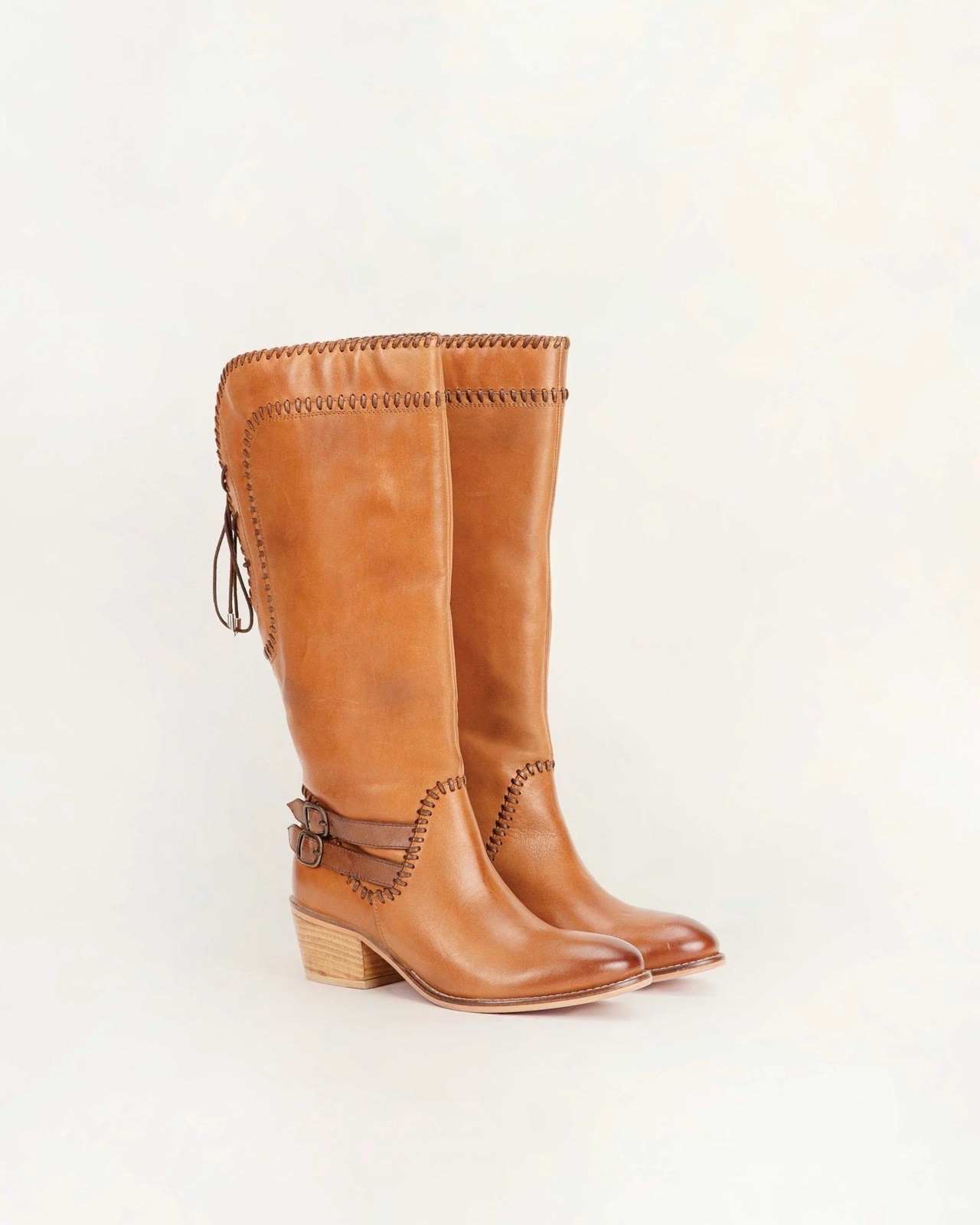 Dusty Trail High Boot in Calfskin Leather Size 9 NWOB
