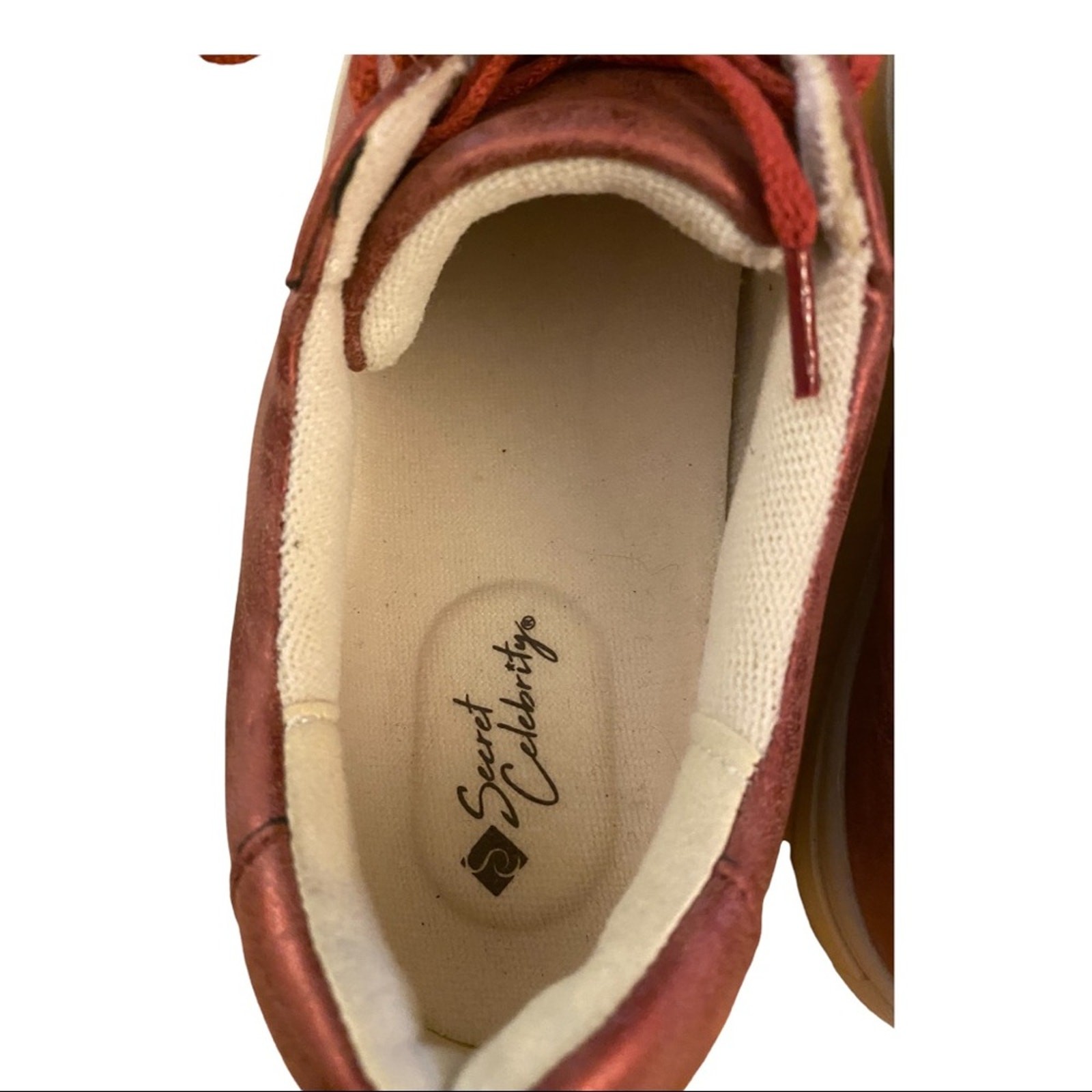 Secret Celebrity Felictiy Sneakers Pearl Ruby Red Low Top Memory Foam Footbed