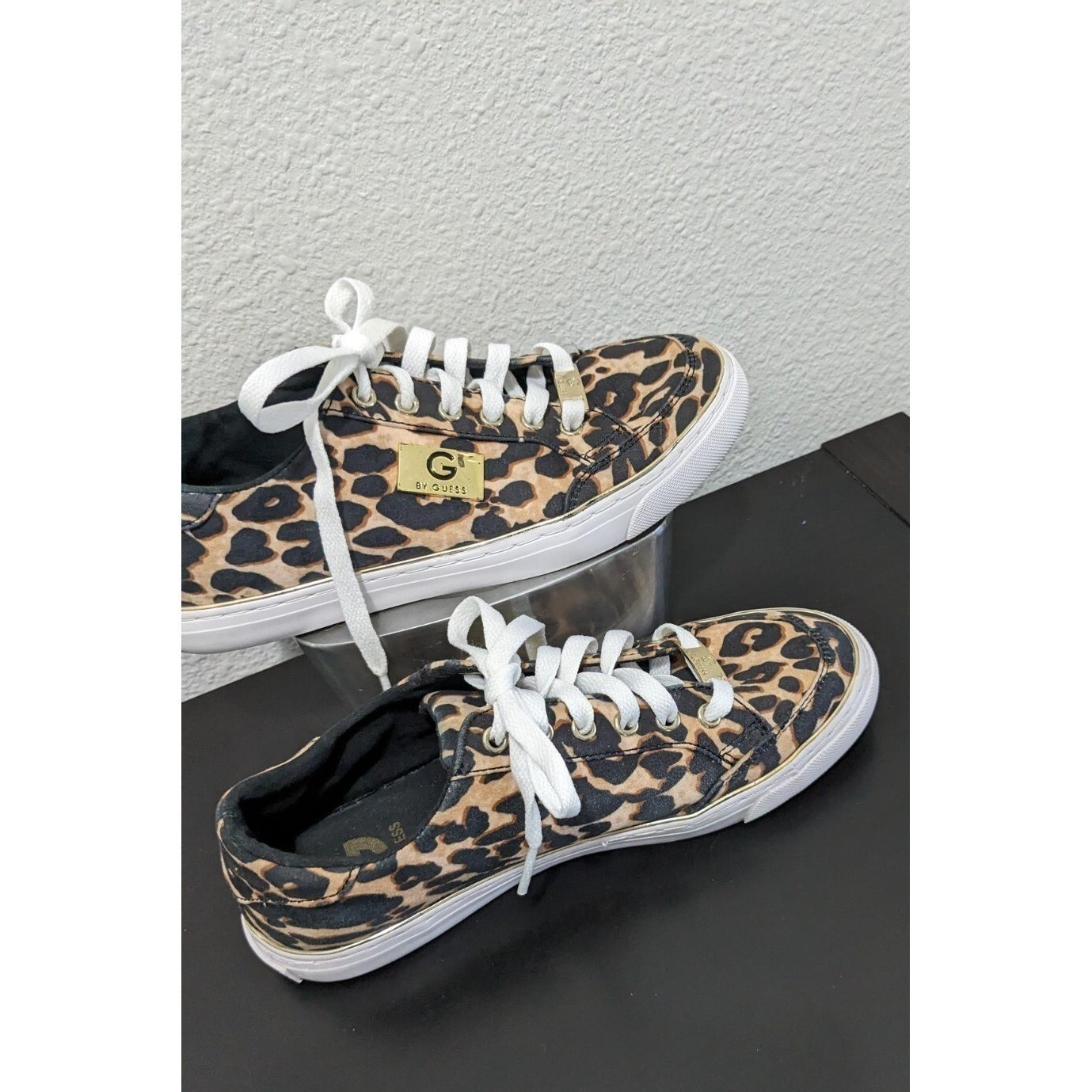 G by Guess Leopard Print Sneakers Womens 5.5M Casual Fashion Lace-Up Shoes