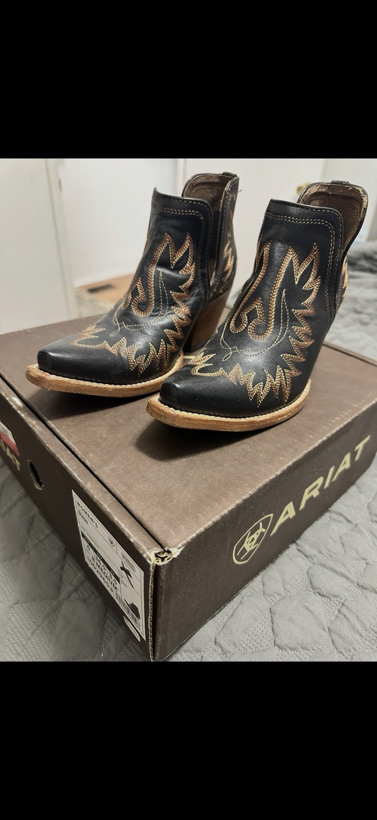 Ariat Dixon Western Bootie Brooklyn Black & Brown Leather Ankle Boots Size 6B