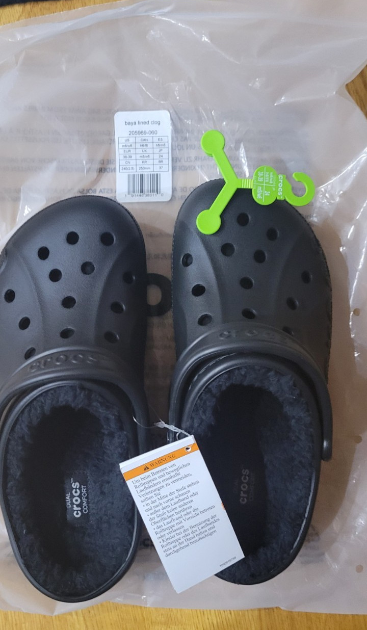 Crocs Baya Lined Clog Black Unisex Size M6 W8 Brand New in Package