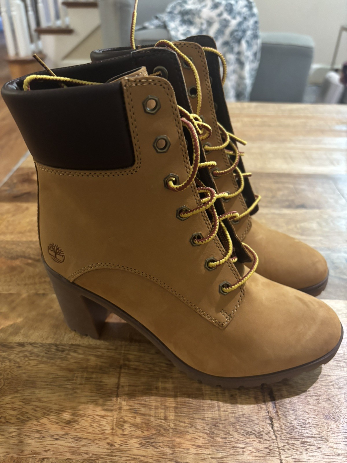 New Timberland Women’s Allington Mid Lace-Up Boots, Wheat Nubuck, Size 6.5