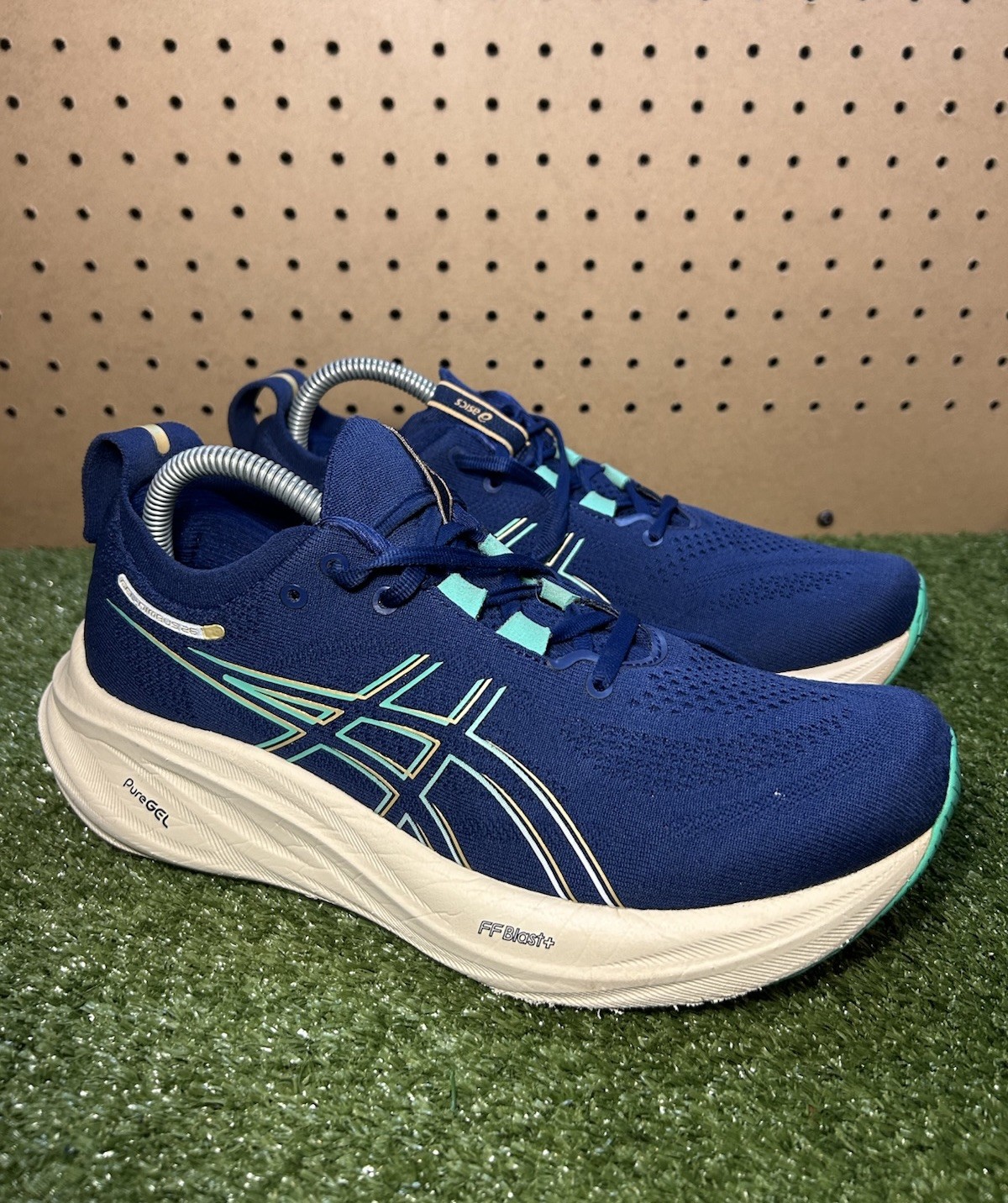 Asics Gel-Nimbus 26 Women’s Running Shoes Blue Expanse Aurora Green Size 9