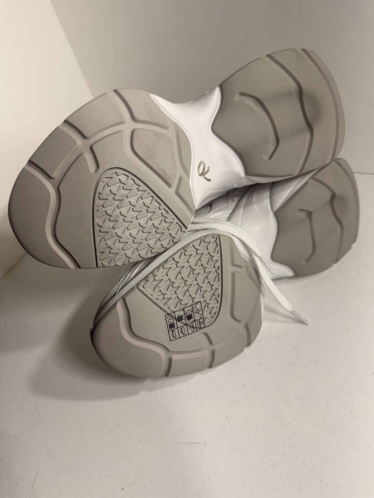 Michael Kors Zuma Knit Trainer Size 7 White MK Logo
