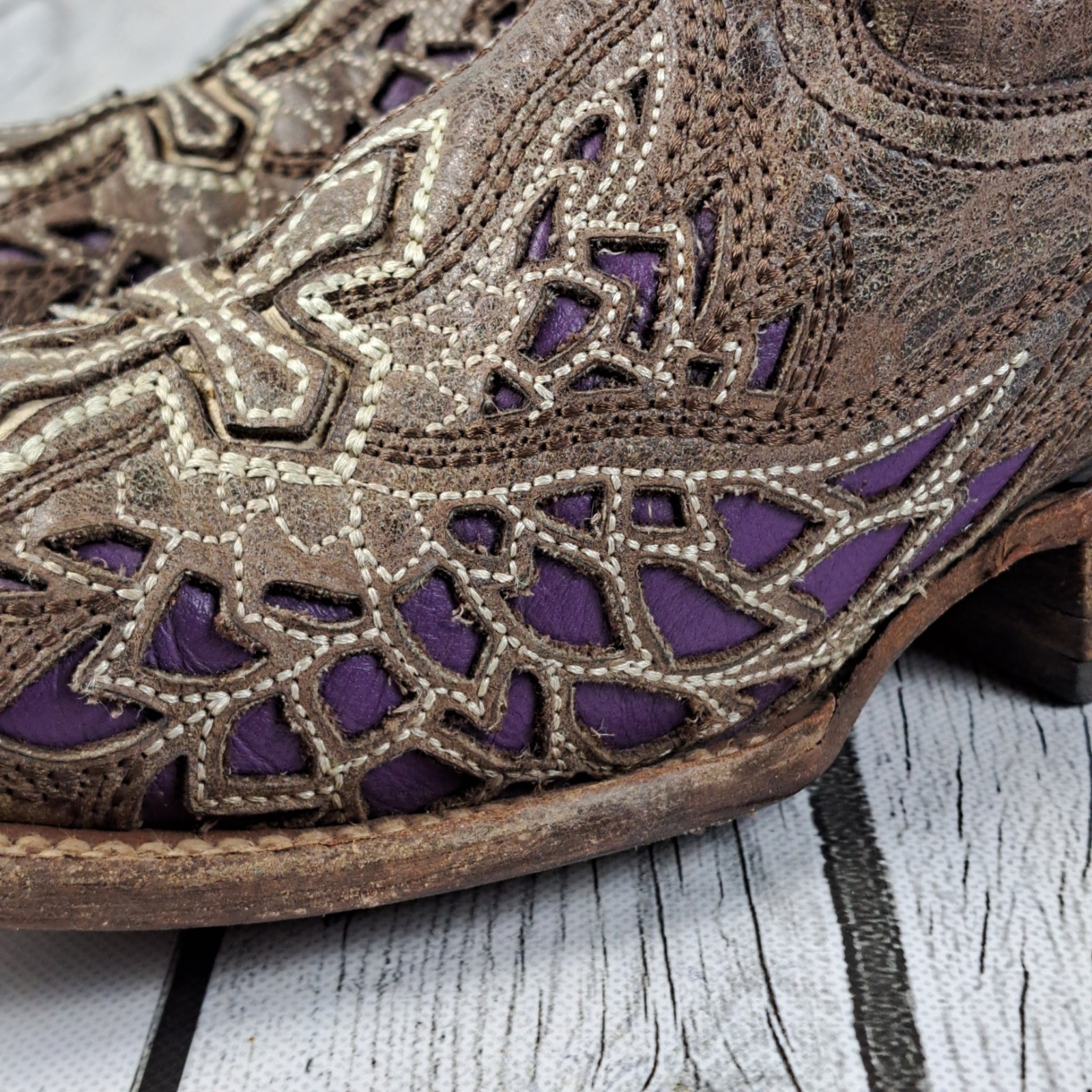 Corral Vintage Cowboy Boots Womens 7 M Brown Purple Angel Wings Cross Leather