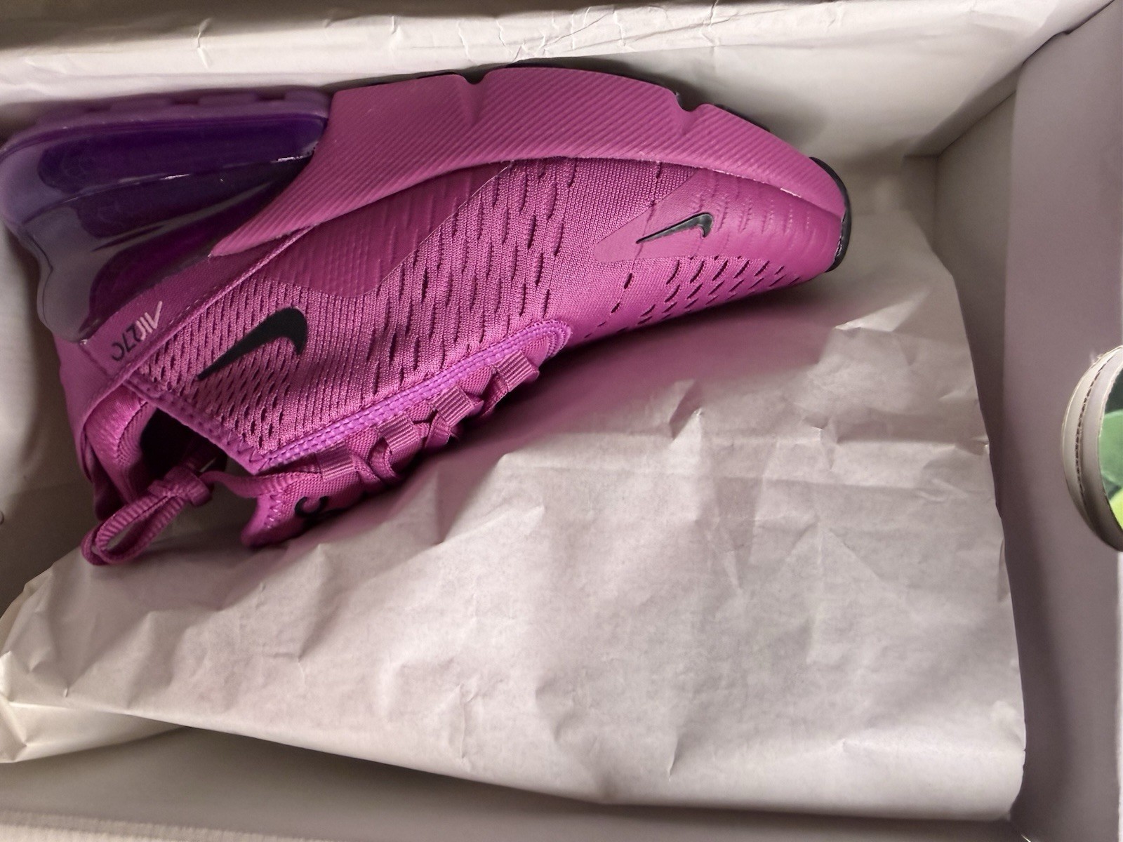 Nike Air Max 270 Hot Fuchsia Black Beyond Pink AH6789-501 Women’s Size 5 New