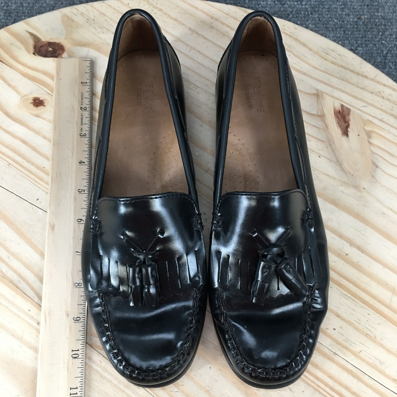 GH Bass Weejuns Shoes Womens 9 Wide Loafers Tasseled Kiltie Casual Leather Black
