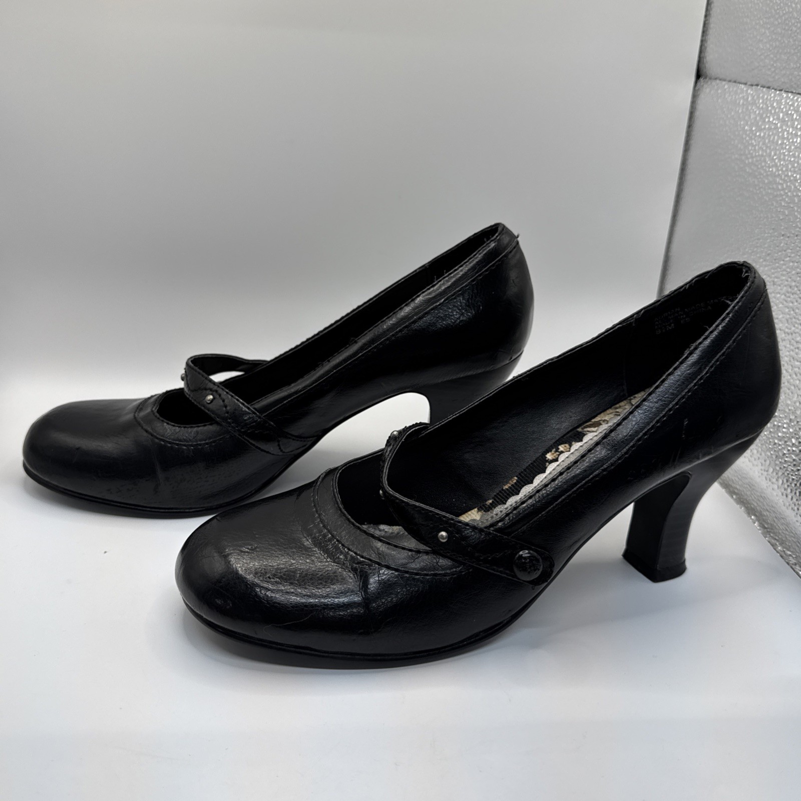 Women’s 8.5 Vintage Y2K 90s 2000s MUDD Black Kitten Heels