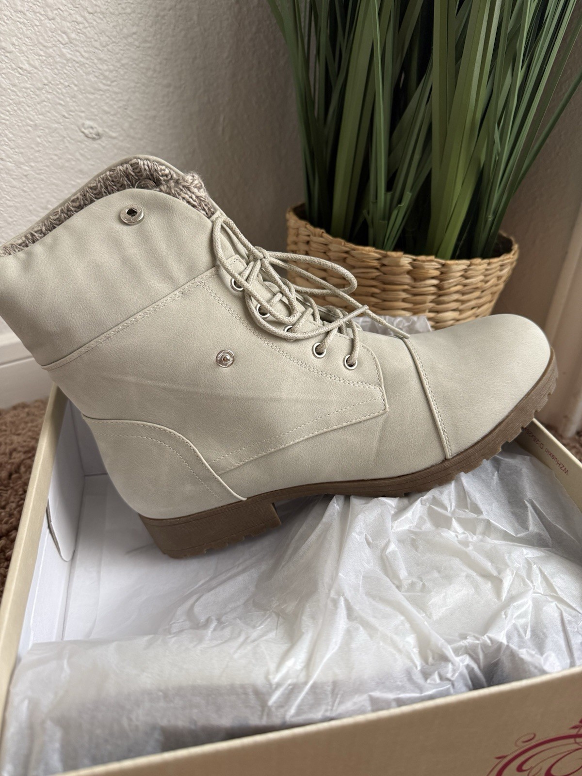 Jessica Cline Women’s Ivory Lace-Up Ankle Bootie Knit Cuff Comfort 9.5M