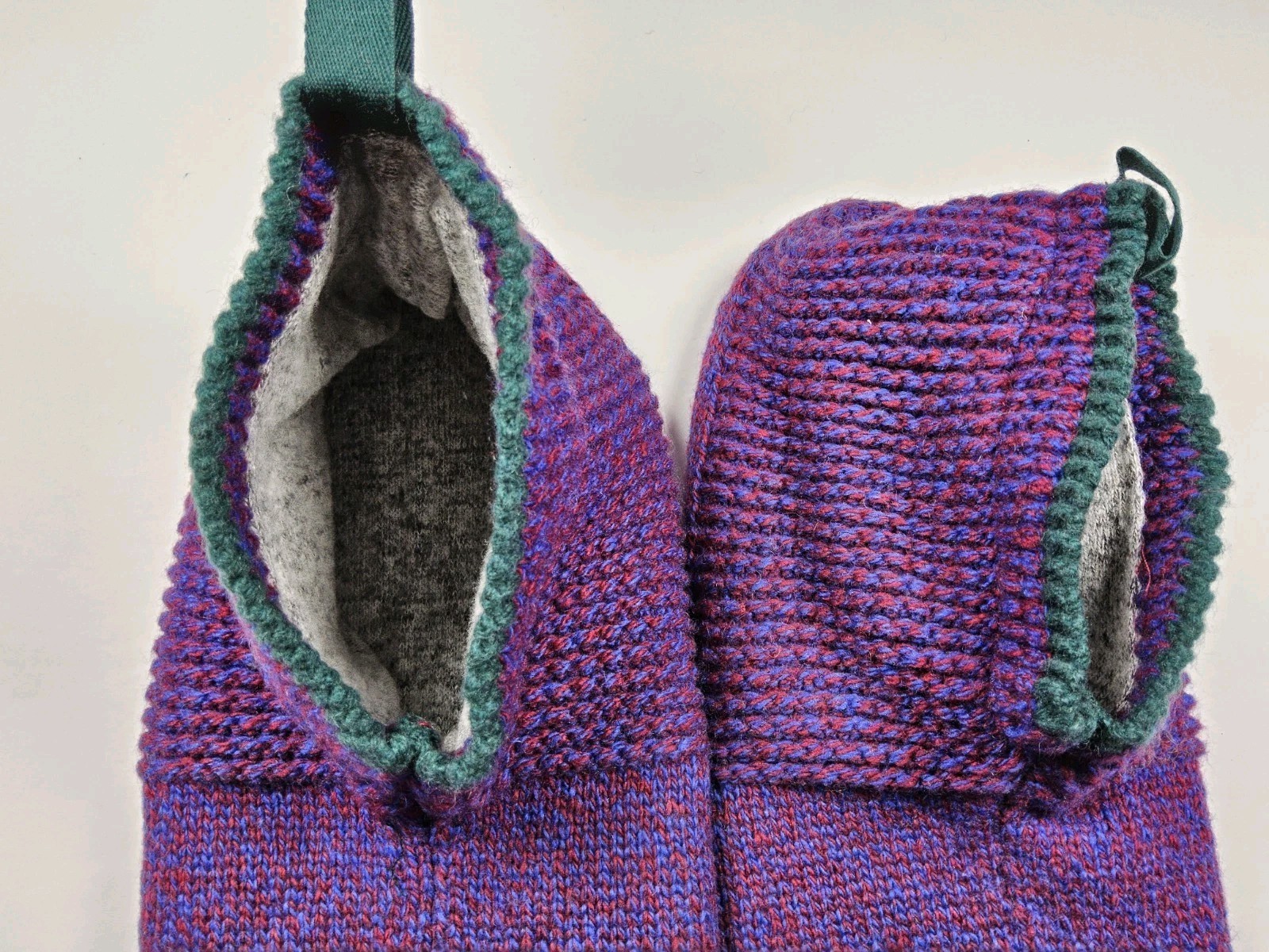 Bombas Gripper Slippers House Shoes Socks Size M (M 7-9.5, W 9-11.5)