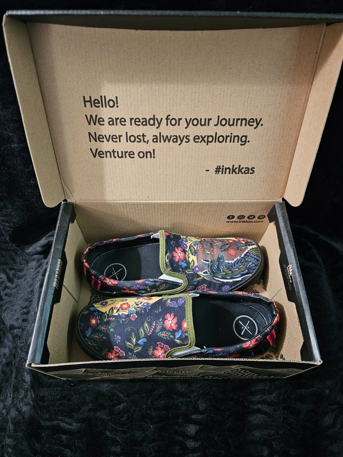 Inkkas Jackal slip on Women Shoes 10 Men size 8 with Box gently worn Loafer