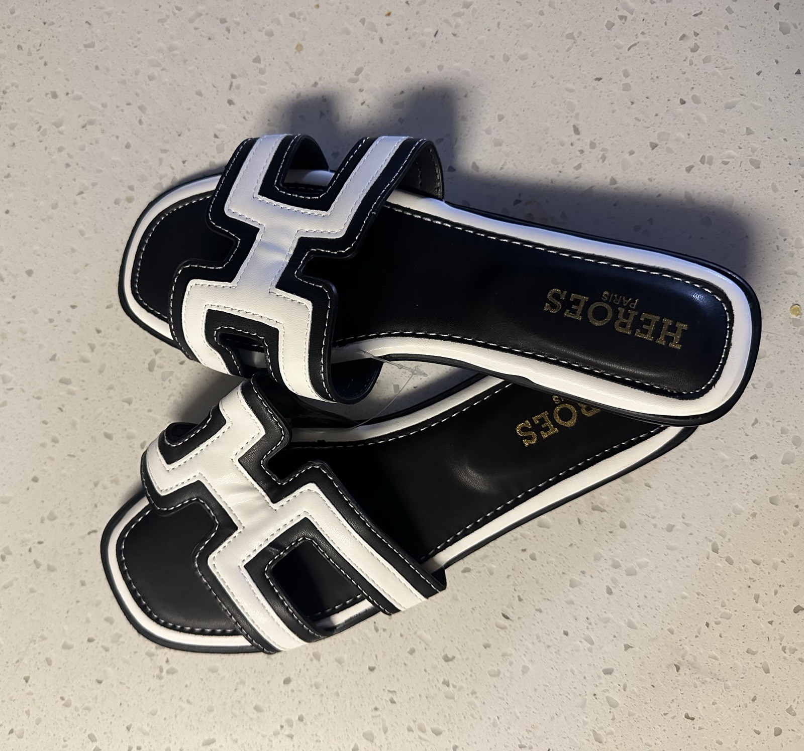 HEROES PARIS Women’s Leather Slide Sandals H-Strap Black/White Colorblock size 6