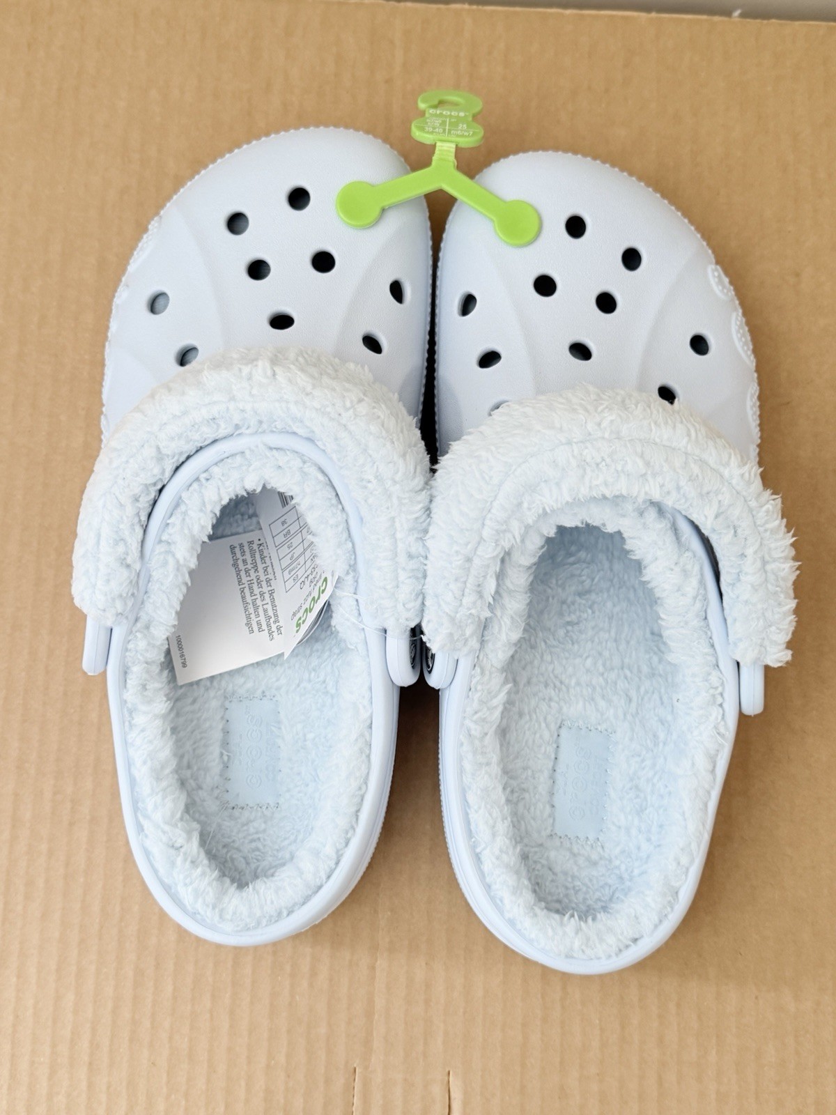 CROCS Baya Faux Fur Lined Clogs Women’s Size 9 | Men’s Size 7 | Mineral Blue